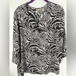 Chico's Black and White Zebra Print Lightweight VNeck 3/4 Sleeve Blouse Sz L